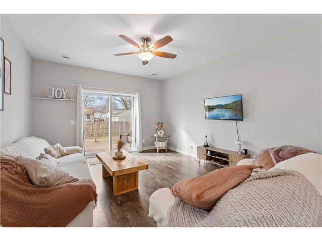 7387 Degrio Way, Inver Grove Heights, MN 55076