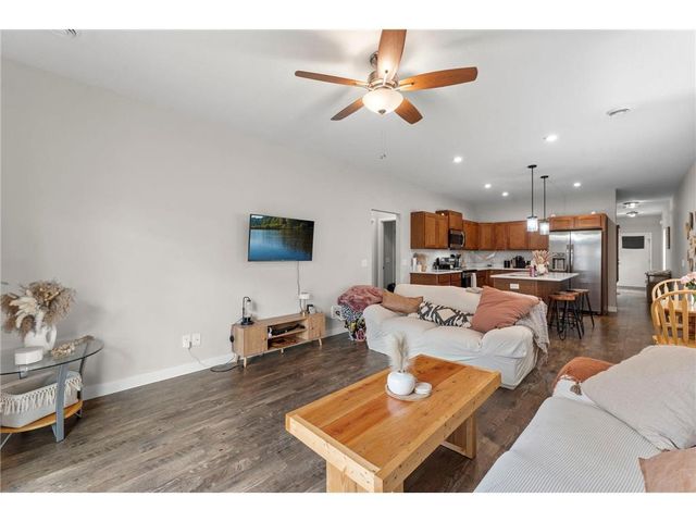 7387 Degrio Way, Inver Grove Heights, MN 55076