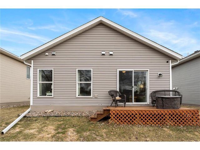 7387 Degrio Way, Inver Grove Heights, MN 55076