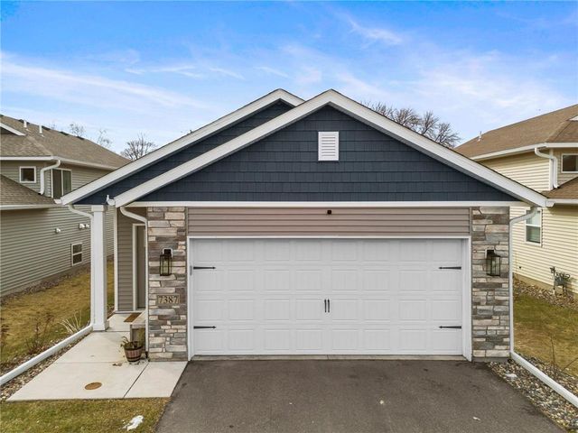 7387 Degrio Way, Inver Grove Heights, MN 55076