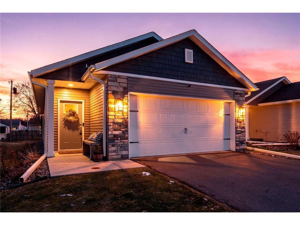7387 Degrio Way, Inver Grove Heights, MN 55076