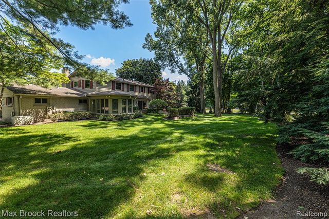 25933 Hersheyvale Drive, Franklin, MI 48025