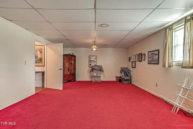 207 Hermosa Drive, Fall Branch, TN 37656