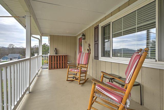 207 Hermosa Drive, Fall Branch, TN 37656