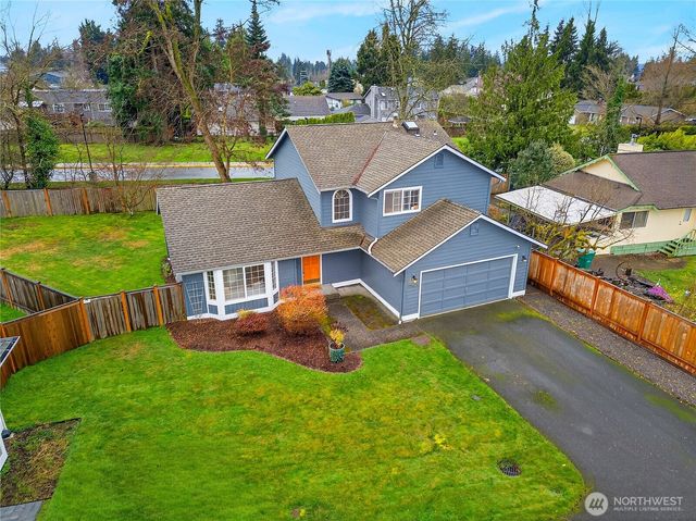 17427 Spruce Way, Lynnwood, WA 98037