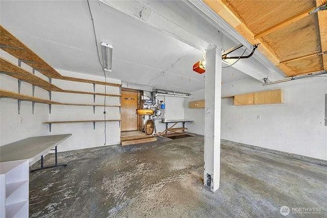 17427 Spruce Way, Lynnwood, WA 98037