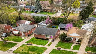 9075 W Parkway Street, Redford Charter Township, MI 48239