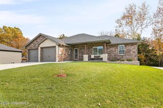1326 SUMMERFIELD DRIVE, Jefferson City, MO 65109