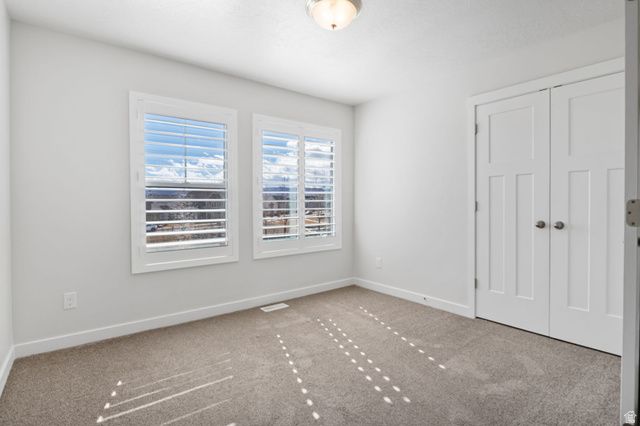 6122 W LAKE AVE, South Jordan, UT 84009