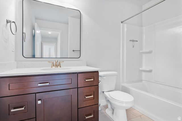 6122 W LAKE AVE, South Jordan, UT 84009