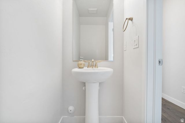 6122 W LAKE AVE, South Jordan, UT 84009