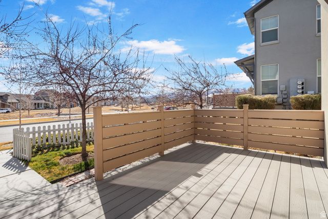 6122 W LAKE AVE, South Jordan, UT 84009