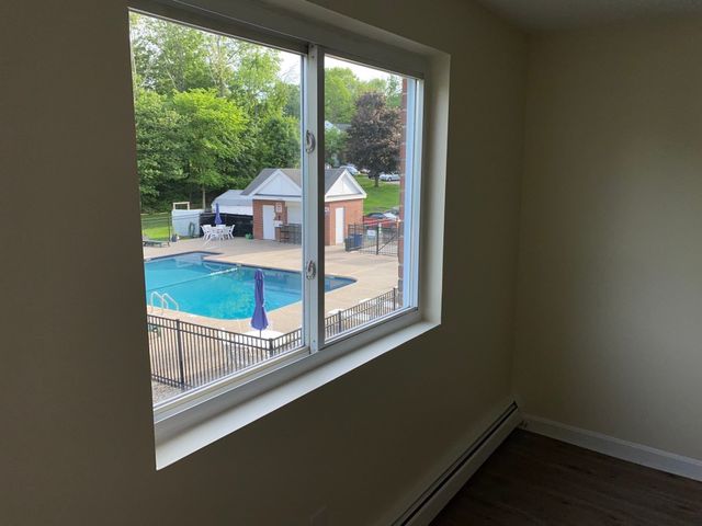 21 Clarks Rd 204, Amesbury, MA 01913