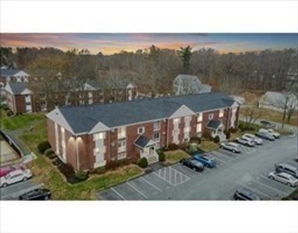 21 Clarks Rd 204, Amesbury, MA 01913
