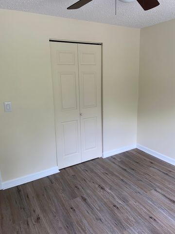 21 Clarks Rd 204, Amesbury, MA 01913