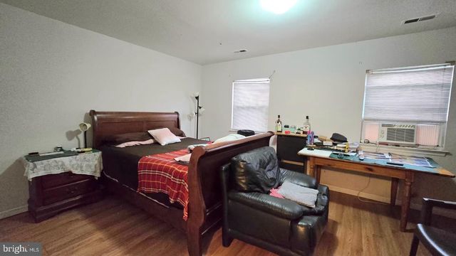 200 ROBBINS ST, Philadelphia, PA 19111