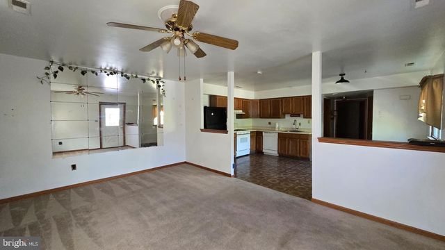 200 ROBBINS ST, Philadelphia, PA 19111