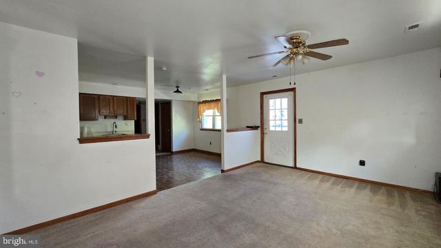 200 ROBBINS ST, Philadelphia, PA 19111