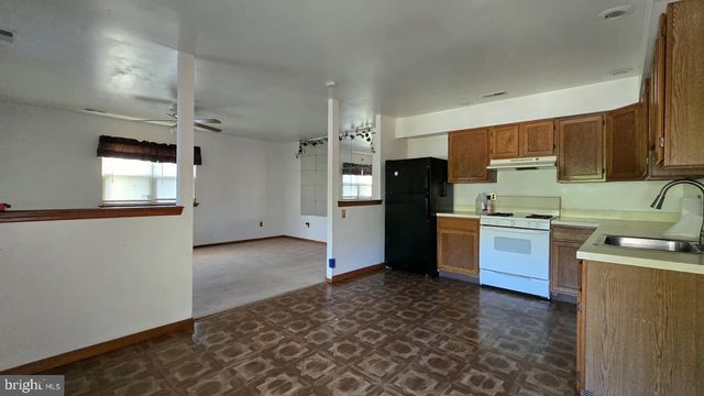 200 ROBBINS ST, Philadelphia, PA 19111