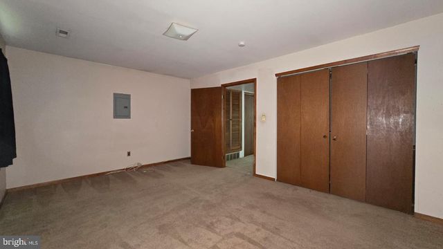 200 ROBBINS ST, Philadelphia, PA 19111