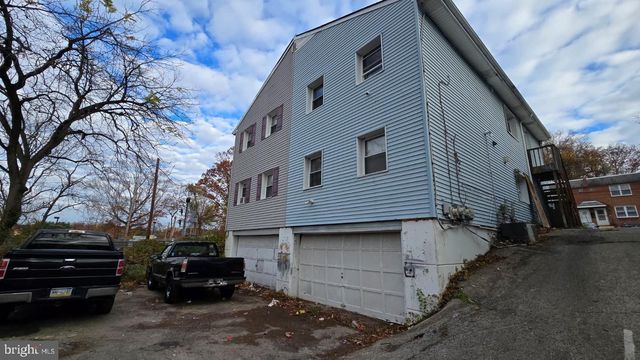 200 ROBBINS ST, Philadelphia, PA 19111