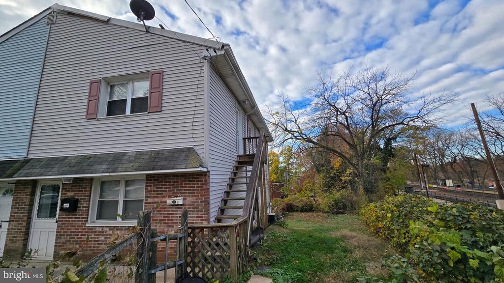 200 ROBBINS ST, Philadelphia, PA 19111