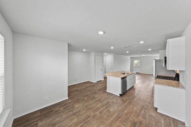 5119 GREYWACKE TRL, San Antonio, TX 78253