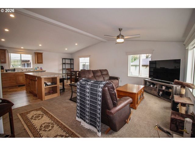 1901 Se MINTER BRIDGE Rd 34, Hillsboro, OR 97123