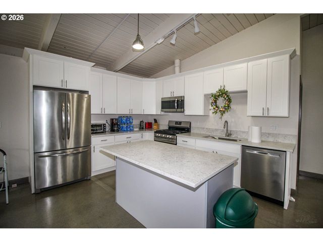 1901 Se MINTER BRIDGE Rd 34, Hillsboro, OR 97123