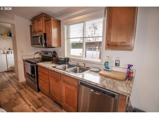 1901 Se MINTER BRIDGE Rd 34, Hillsboro, OR 97123