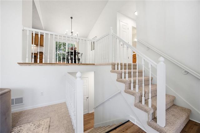 15209 LAMAR Avenue, Overland Park, KS 66223