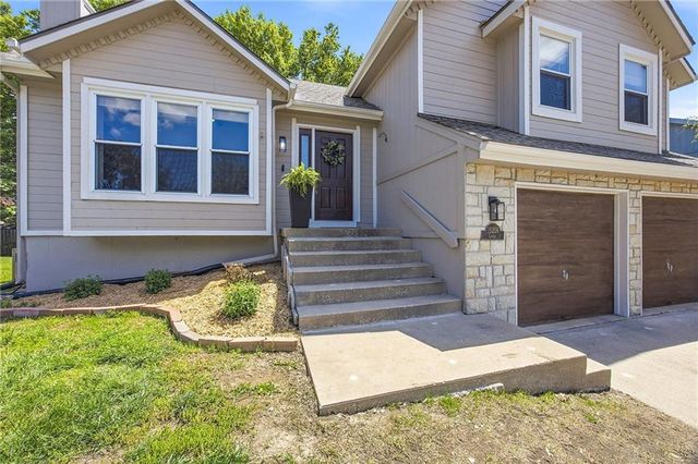 15209 LAMAR Avenue, Overland Park, KS 66223