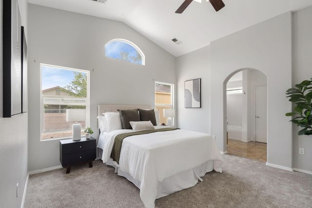 1016 High Plains Road NE, Rio Rancho, NM 87144