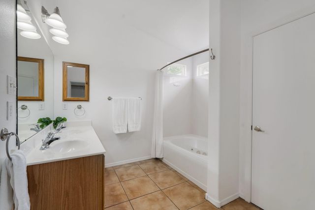 1016 High Plains Road NE, Rio Rancho, NM 87144