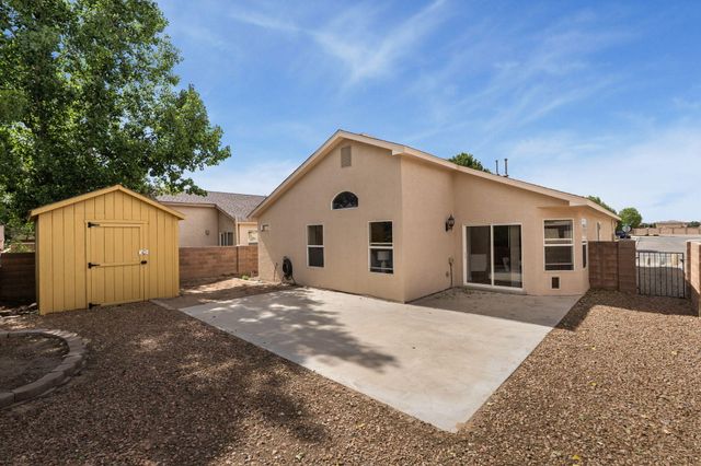 1016 High Plains Road NE, Rio Rancho, NM 87144