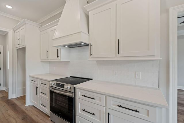 12 Millie Lott Rd., Sumrall, MS 39482