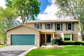 745 Newberry Drive, Batavia, IL 60510
