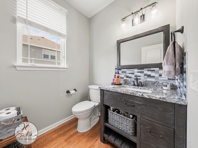 1410 Grand Pointe Boulevard, West Dundee, IL 60118