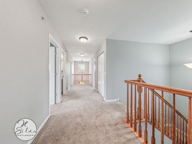 1410 Grand Pointe Boulevard, West Dundee, IL 60118