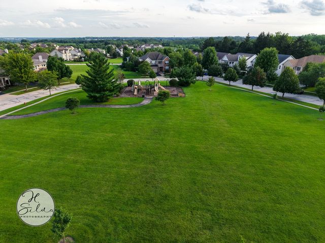 1410 Grand Pointe Boulevard, West Dundee, IL 60118