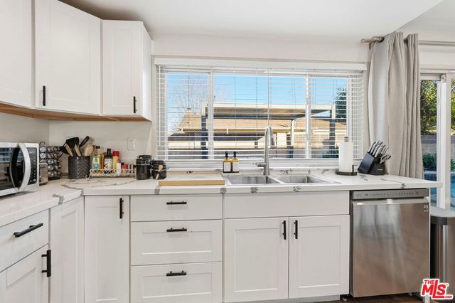 1954 Claudia Avenue, Simi Valley, CA 93065