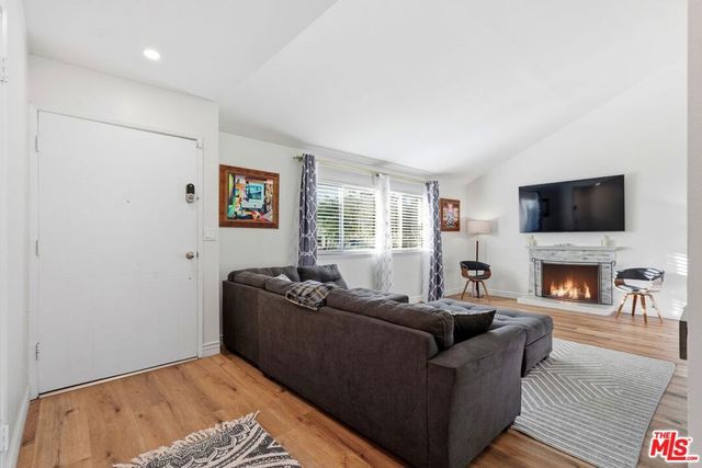 1954 Claudia Avenue, Simi Valley, CA 93065