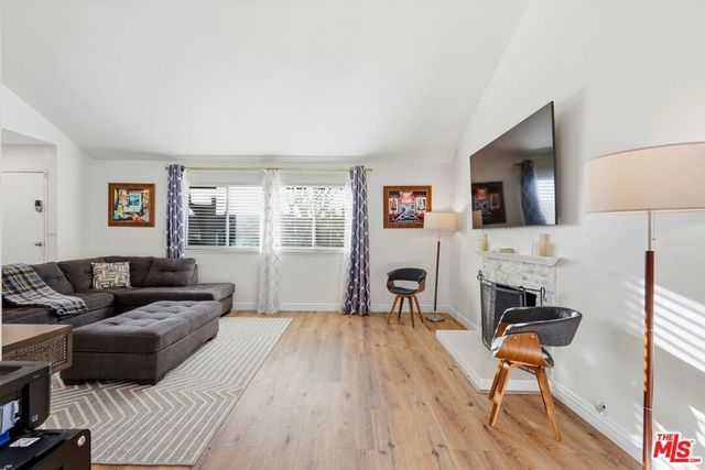 1954 Claudia Avenue, Simi Valley, CA 93065