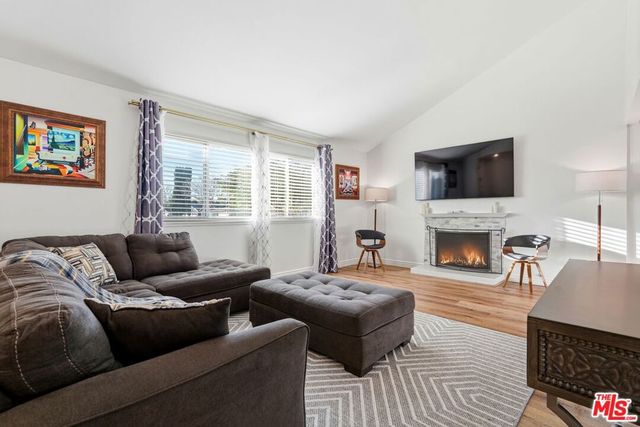 1954 Claudia Avenue, Simi Valley, CA 93065