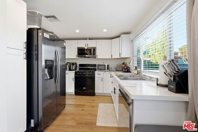 1954 Claudia Avenue, Simi Valley, CA 93065