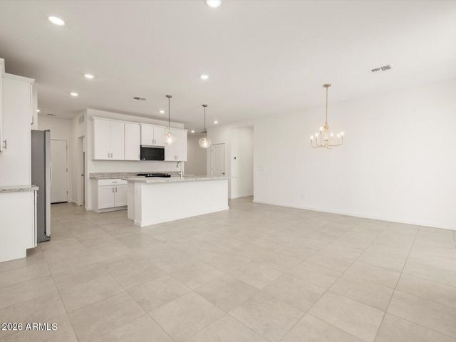 15828 W COTTONTAIL Lane, Surprise, AZ 85387