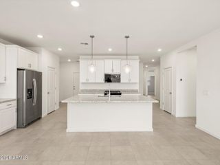 15828 W COTTONTAIL Lane, Surprise, AZ 85387