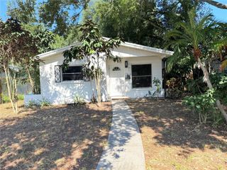 731 71ST AVENUE N, St Petersburg, FL 33702