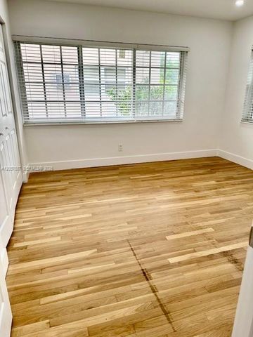 3801 Ponce De Leon Boulevard 3801, Coral Gables, FL 33134