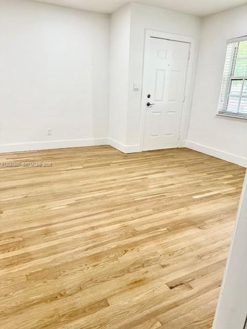 3801 Ponce De Leon Boulevard 3801, Coral Gables, FL 33134